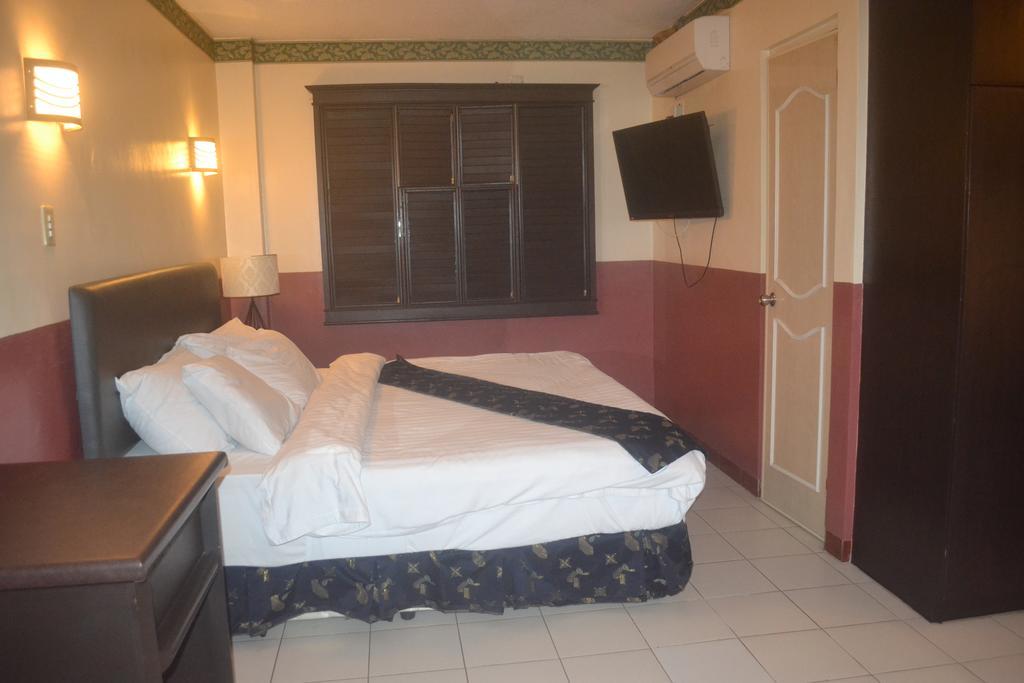 Hotel Dm Residente & Angeles