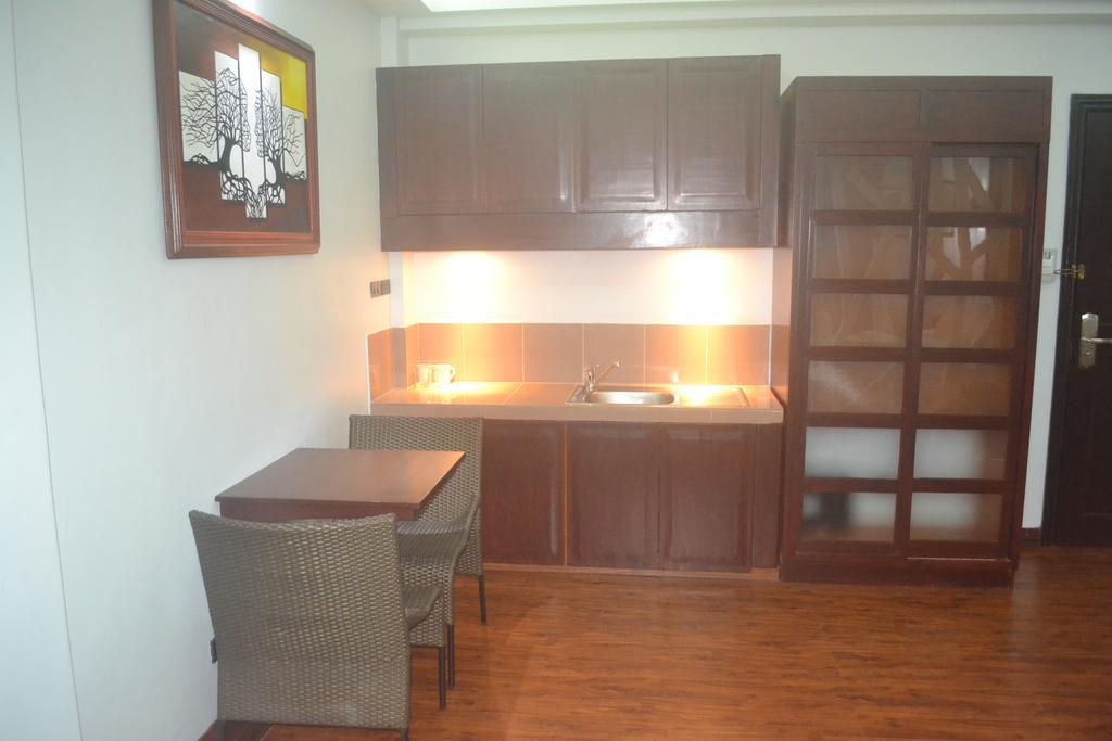 Hotel Dm Residente & 3*