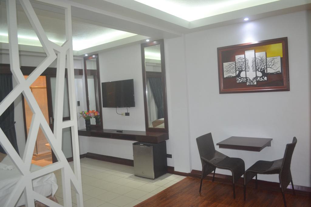Hotel Dm Residente & 3*