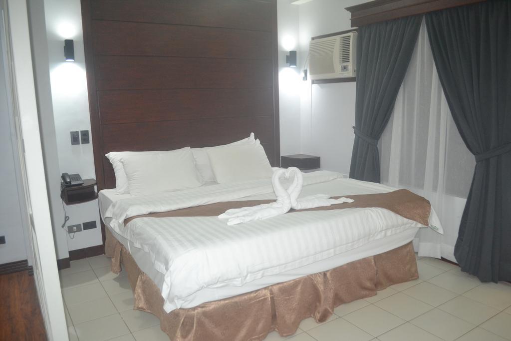 Hotel Dm Residente &
