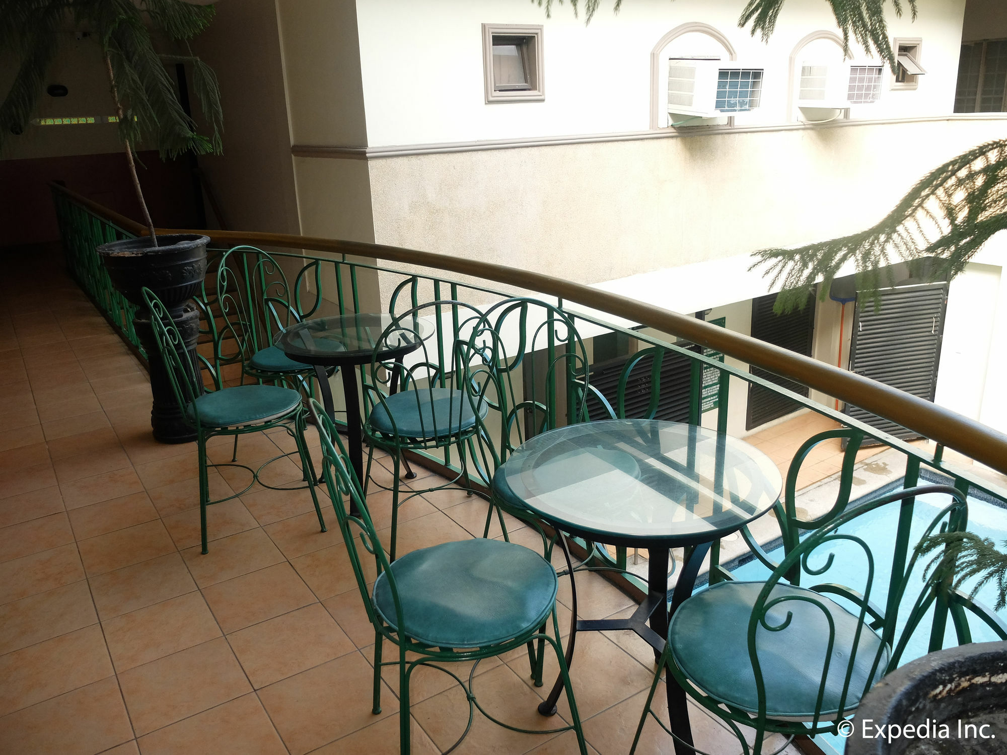 Hotel Dm Residente & 3*