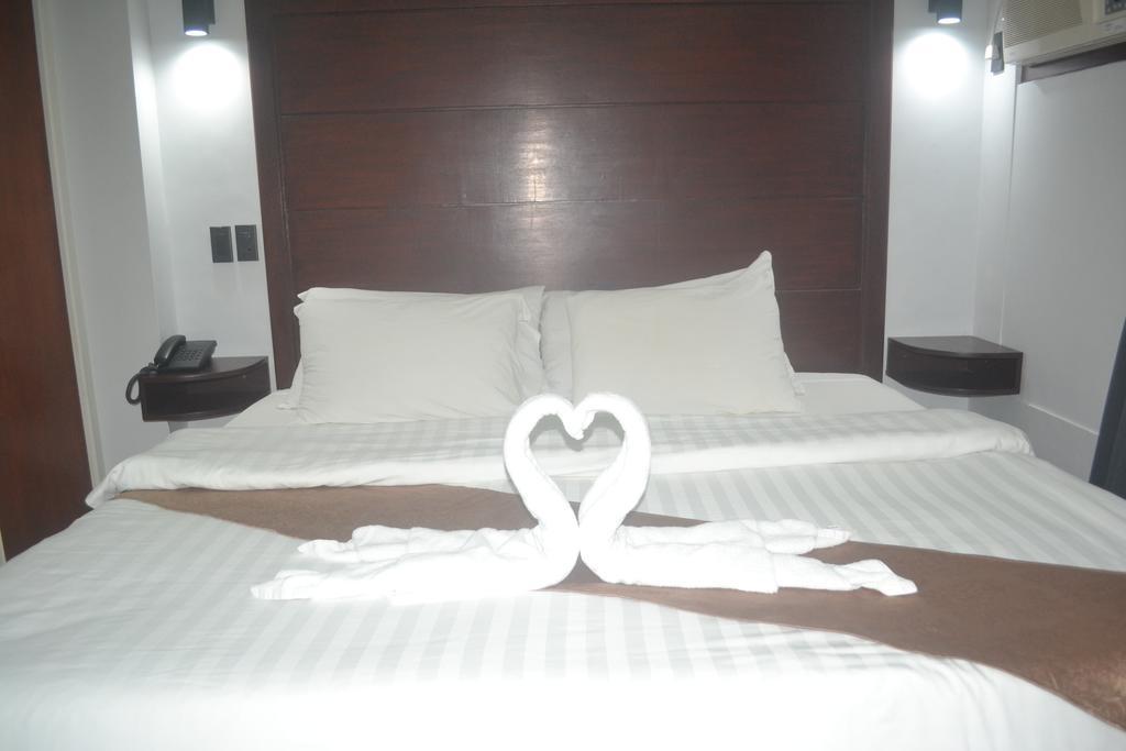 Hotel Dm Residente & Angeles