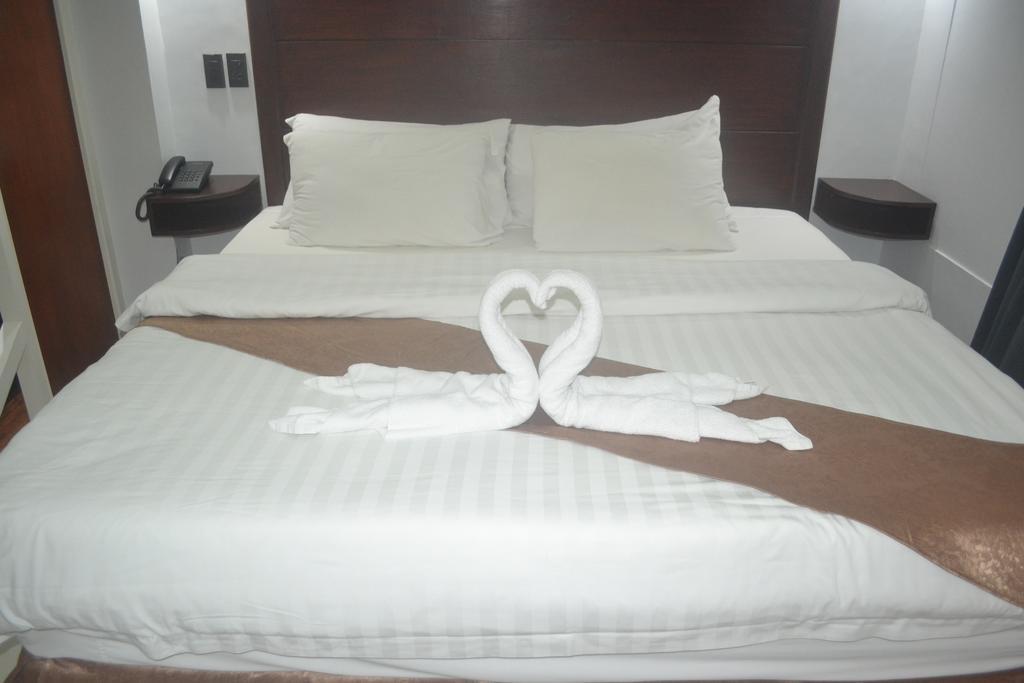 Hotel Dm Residente &
