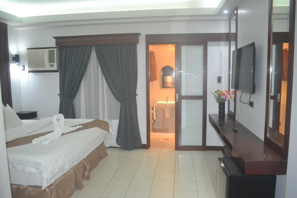 Hotel Dm Residente & 3*